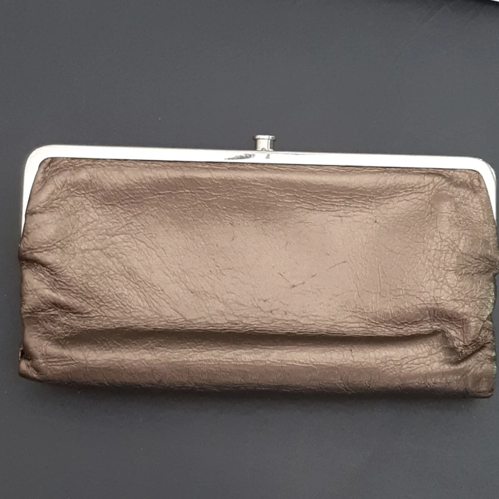 HOBO Lauren Wallet - Picture 2 of 13